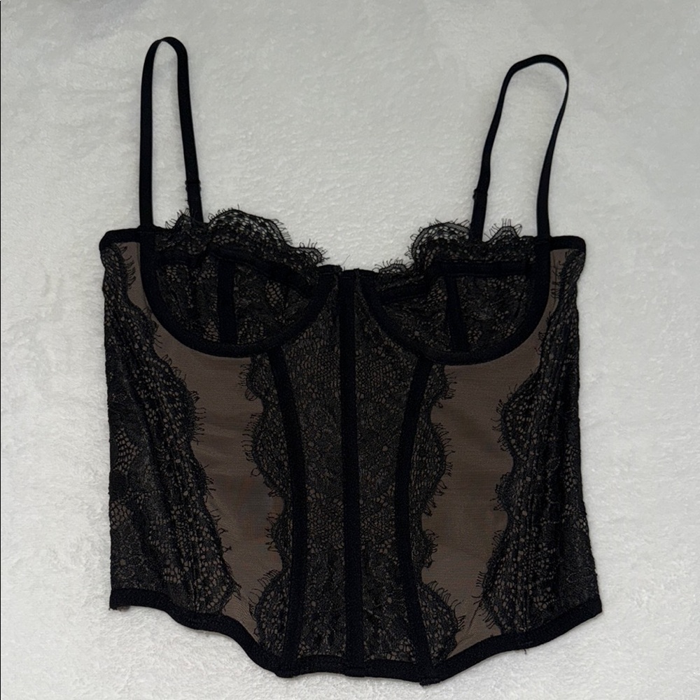 URBAN OUTFITTERS black corset strappy cropped top with mesh and lace size S